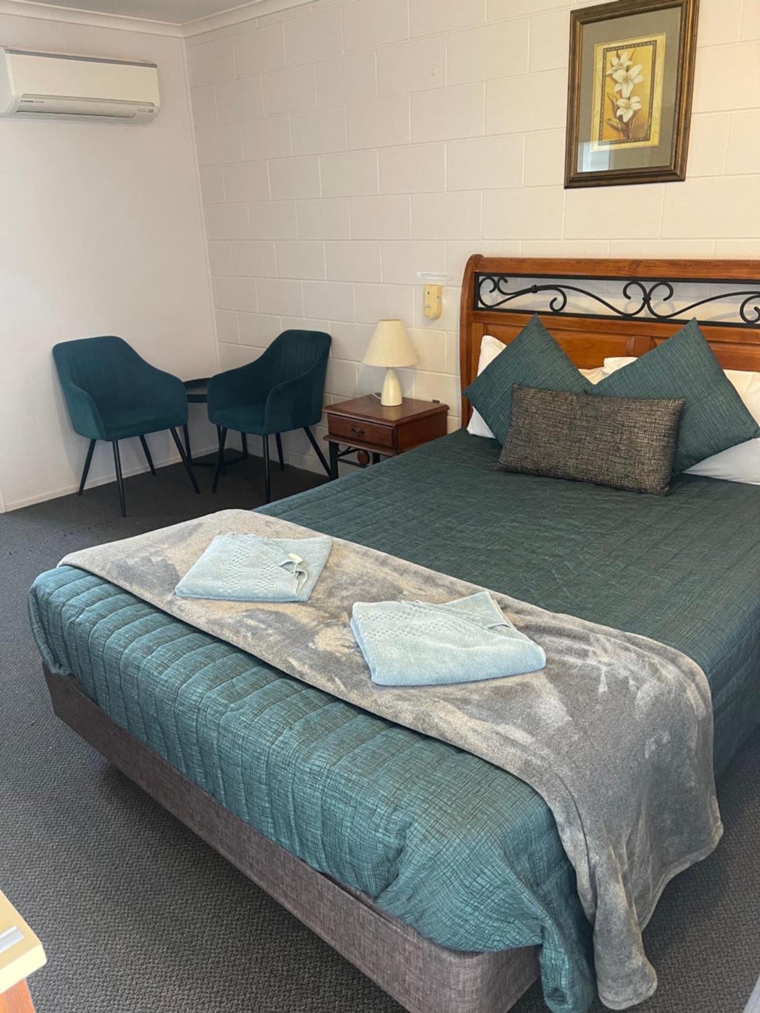 Warrego Motel Charleville Exterior foto