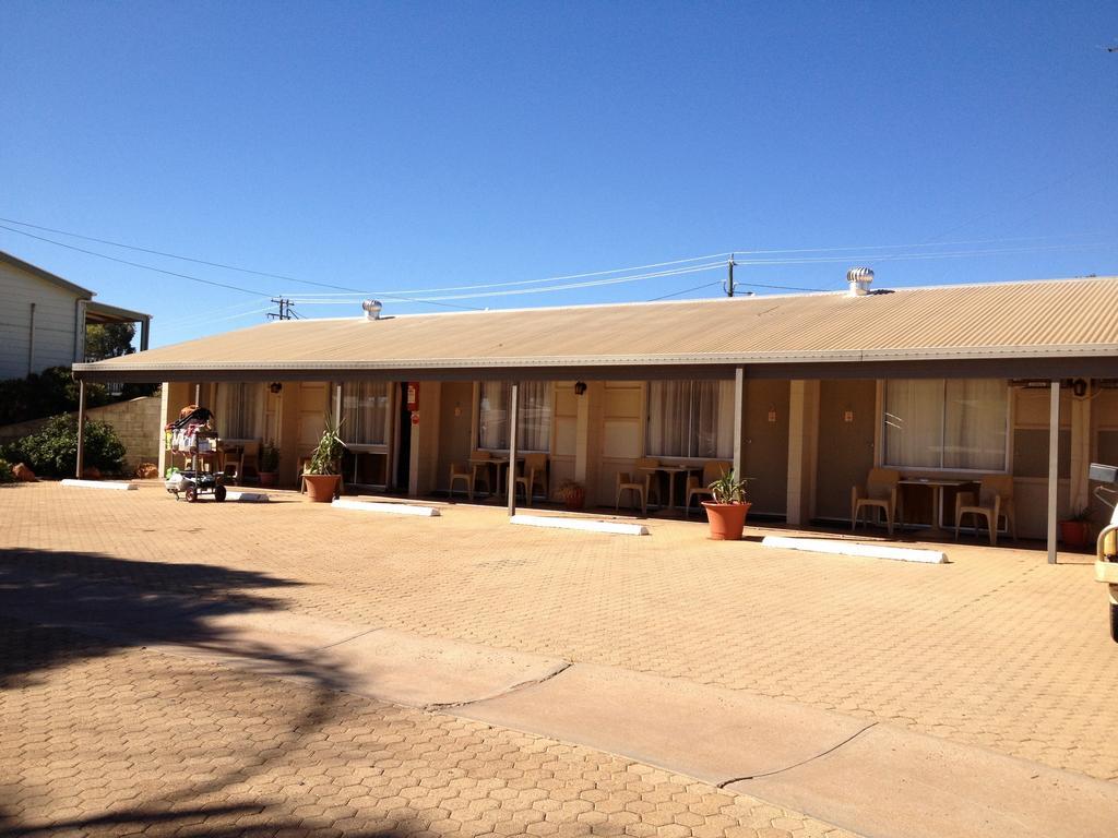Warrego Motel Charleville Exterior foto