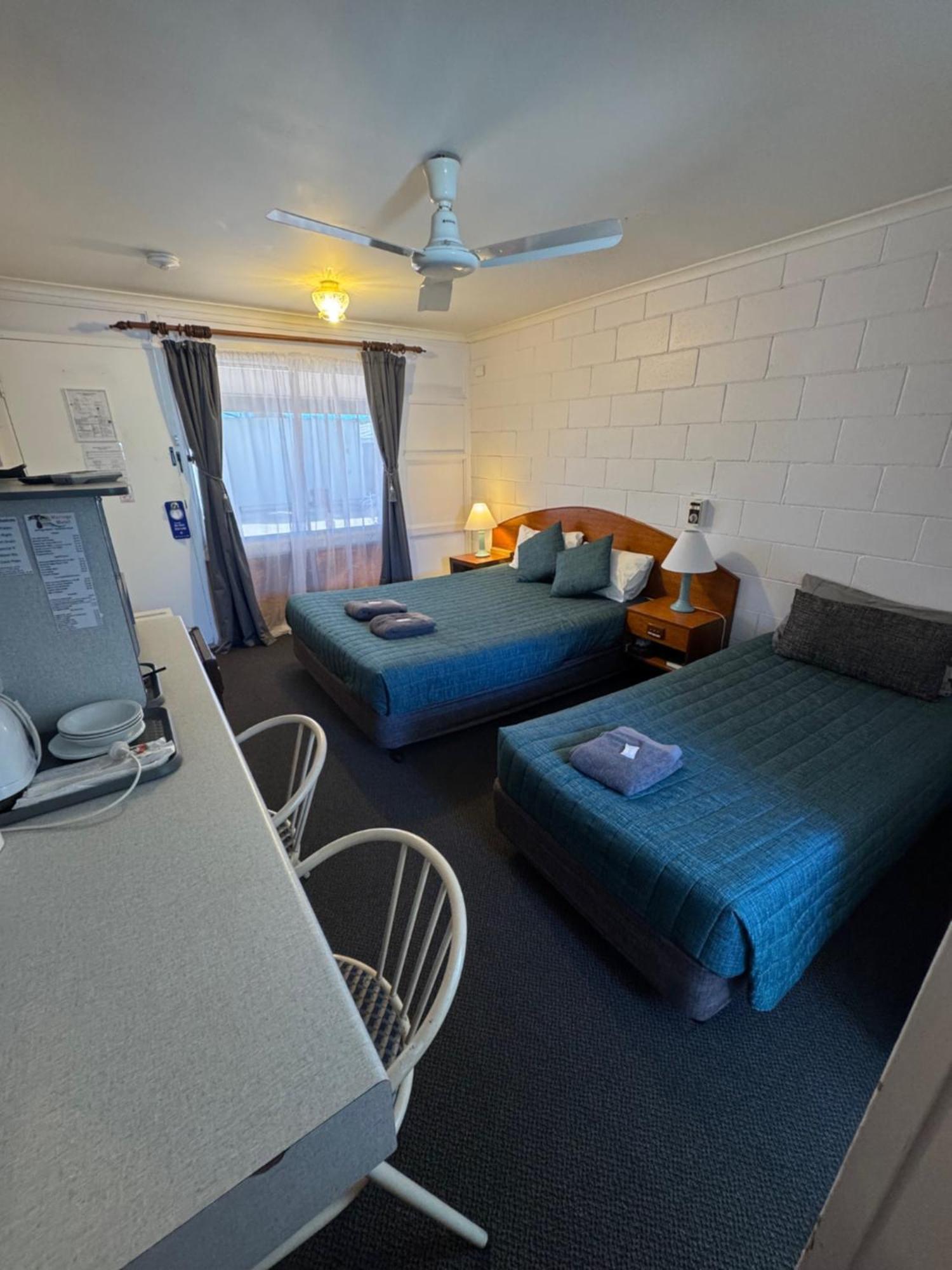 Warrego Motel Charleville Exterior foto