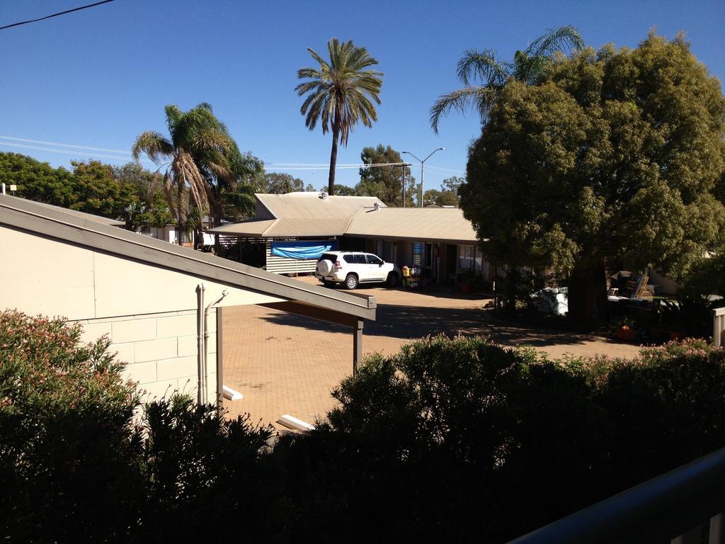 Warrego Motel Charleville Exterior foto