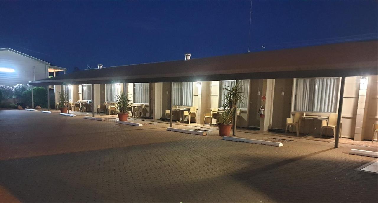 Warrego Motel Charleville Exterior foto